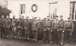 CP Photo 1916 GRANDCOURT (près Albert) - Prisonniers Anglais - Württembergisches I-R Nr. 180 (A18, Ww1, Wk1) - Non Classificati
