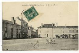 BUSSIERE-POITEVINE. - Un Coin De La Place - Bussiere Poitevine