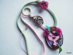 Sautoir Petite Pirate Feutrine Macramé Rose Vert Fleur Chouette Graine  La Petite Pirate A été Réalisée Par Luckybillie. - Halsketten