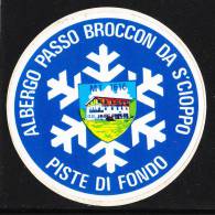 Autoadesivo   Albergo Da S'cioppo - Passo Broccon - Piste Di Fondo - Sports D'hiver