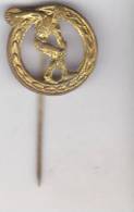 Romanian Old Sport Pin Badge - Disc Thrower - Athletics