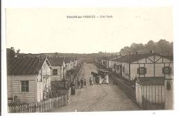 88  - THAON-les-VOSGES  -  Cité Foch  -  Belle Animation Le Boucher Fait Sa Tournée Avec Sa Voiture Tirée Par Un Cheval - Thaon Les Vosges