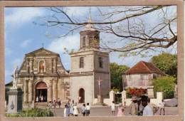 ILE DE LA MARTINIQUE - LE MARIN - 71 - L'EGLISE , LA PLACE ET LA STATUE DU DR DUQUESNAY - Photo ROSE-ROSETTE - Le Marin