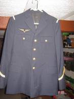 Veste Armée De L'air Sergent Mécanicien Avec Boutons Et Insigne Et Grades - Luchtvaart