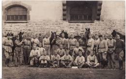 Carte Postale Photo Militaire Français - COLMAR-Caserne 12ème Dragons 4ème Escadron 1er Peloton Voir 2 SCANS - - Colmar