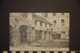 CP, 27, Gisors Hotel De Ville ( Ancien Couvent Des Carmelites XVII E Siecle) Le Cloitre - Gisors