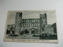 Torino  Piccolo Formato  Le Torri Palatine E Statue A Giulio Cesare E Augusto Cesare - Other Monuments & Buildings