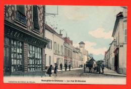 NEAUPHLE LE CHATEAU - La Rue ST Nicolas. (belle Animation) - Neauphle Le Chateau