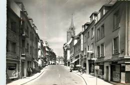 COUTANCES  RUE GEOFFROY DE MONTBRAY - Coutances