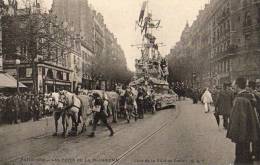 Paris 75  Fêtes De La Mi-Carême 1905  Le Char De La Ville De Paris - Sets And Collections