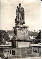 57 - Moselle - PHALSBOURG - Statue Georges MOUTON , Maréchal De France, Comte De LOBAU - Dentelée - Format 10,4  X  14,9 - Phalsbourg