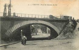 02 VERVINS  PONT DU CHEMIN DE FER - Vervins