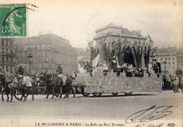Paris 75  Fêtes De La Mi-Carême 1913    Le Char  De La Belle Au Bois Dormant - Lots, Séries, Collections
