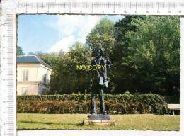 AUVERS Sur OISE  -  Statue De  VAN GOGH - Auvers Sur Oise