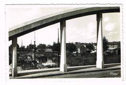 CONDE-SUR-ESCAUT  ( Nord )  La Ville Vue Du Pont De La Renaissance - Conde Sur Escaut