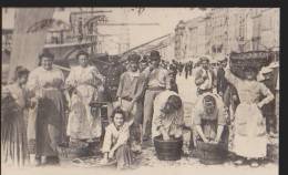 CPA:Marseille:Scène Du Port:Le Lavage Du Poisson - Old Professions