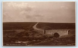 POSTCARD WHITBY THE MOORLAN ROAD 7889 RPPC JUDGES - Whitby