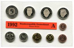 1290 - BUNDESREPUBLIK - 1992 A-J (5 Sätze Kpl.), Stempelglanz // GERMANY - 5 Yearsets 1992 - Mint Sets & Proof Sets