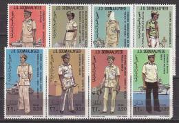 B0897 - SOMALIE Yv N°293/300 ** UNIFORMES - Somalia (1960-...)