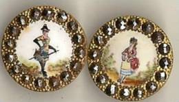 2 Boutons Ancien 18 / 19 éme Personnage Paysanne Et Arlequin , Strass - Botones