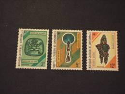 N. CALEDONIE - 1972/3 MUSEO 3 Valori(serietta) - NUOVI(++)-TEMATICHE - Unused Stamps