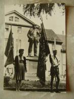 Eisleben     Ehrenwache Vor Dem Lenin Denkmal    D86398 - Eisleben