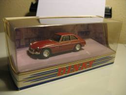 DINKY COLLECTION DY-19 MG B GT V8 1973 - Dinky