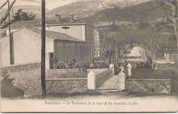 ROQUEVAIRE - Le Boulevard De La Gare Et Les Nouvelles Ecoles - Roquevaire
