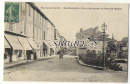 FLEURANCE - RUE GAMBETTA - VUE PRISE DEVANT LA PLACE DE L´EGLISE - Fleurance