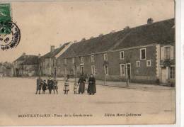 Montigny Le Roi   52    Place De La Gendarmerie - Montigny Le Roi