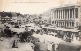 HAZEBROUCK LA GRAND PLACE UN JOUR DE MARCHE - Hazebrouck