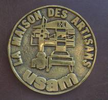 Médaille La Maison Des Artisans USAM 1938-1988 -  56 Morbihan Bronze Massif - Professionals / Firms