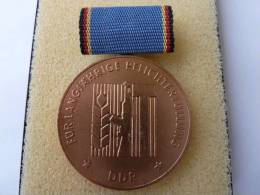 Medal, Orden, " Für Langjährige Pflichterfüllung", DDR ! - DDR