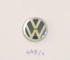 Automobile Motoring, Voiture Car VOLKSWAGEN & AUDI Old Logo ´60 / Rare 1.30 Cm - Volkswagen