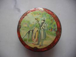 Boite A Bonbons 1900 - Scatole/Bauli