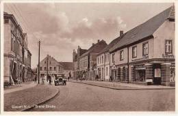 Gassen Markt Breite Straße Oldtimer IE 88018 Leinen Und Baumwollwaren H Warch Papier U Buchhandlung A Gründer CONRAD  Jo - Neumark