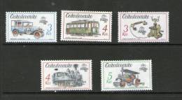 TCHECOSLOVAQUIE 1987 TRAINS-AUTOS YVERT N°2722/26 NEUF MNH** - Altri & Non Classificati