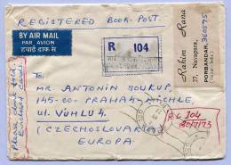 Registerd Air Mail Letter Indien India To Praha 1973 (558) - Covers & Documents