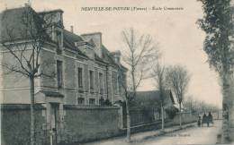 NEUVILLE DE POITOU - Ecole Communale - Neuville En Poitou