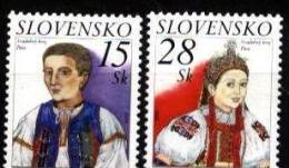 Slovakia 2004 Mi 481-2 ** National Costumes - Unused Stamps