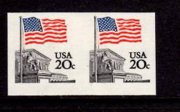 United States 1981 20 Cent Flag Imperf Pair Issue #1895d - Variedades, Errores & Curiosidades