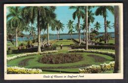 130078 / CIRCLE OF FLOWERS IN BAYFRONT PARK , MIAMI , FLORIDA  1967 United States Etats-Unis USA - Miami Beach