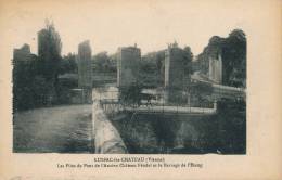 LUSSAC LES CHATEAUX - Les Piles Du Pont De L'ancien Château Féodal Et Le Barrage De L'Étang - Lussac Les Chateaux