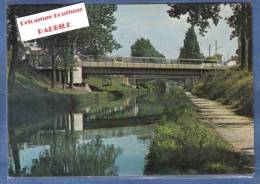 D 93. Sevran  Le Canal Et Le Pont  Trés Beau Plan - Sevran