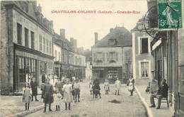 CHATILLON COLOGNY LA GRANDE RUE  MR CHAUDRET ASSIS DEVANT LA BOUTIQUE VOIR EXPLICATIONS JOINTE - Chatillon Coligny