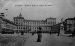 Palazzo Reale E Piazza Castello - Palazzo Reale