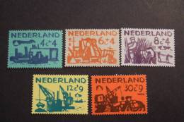 NETHERLANDS  1959  NVPH  722/26   MNH**   (SUR 108-050) - Ongebruikt