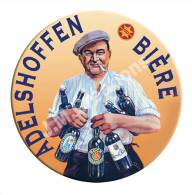 ADELSHOFFEN,HOGAARDEN,GUI NNESS,LA CHOUFFE, LOT DE 4 Badges DIFFERENTS - Cerveza