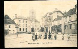 78 MAULE / Place Du Marché / - Maule