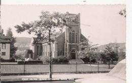 FIRST UNITED CHURCH AT CORNER BROOK  NFLD  (CARTE PHOTO) - Altri & Non Classificati